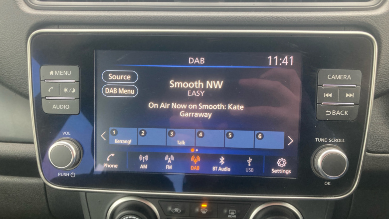 Nissan LEAF 110kW Acenta 39kWh 5dr Auto Electric Hatchback